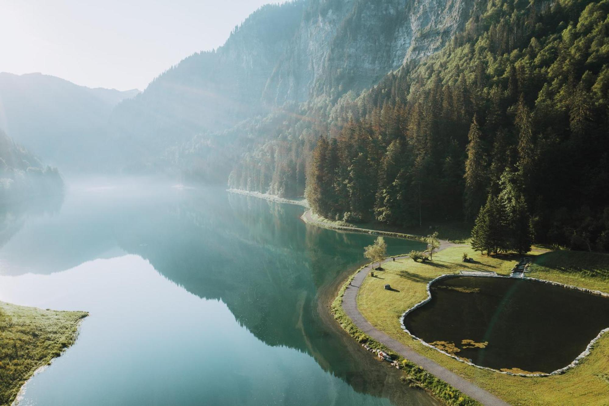 Le Petit Reve - Lac De Montriond Esterno foto